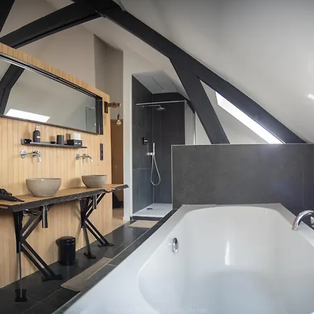 Ξενοδοχείο Hors-champs *